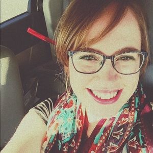 Meet your Posher, Lydia